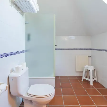 Casa Rectoral Entera * トゥイ