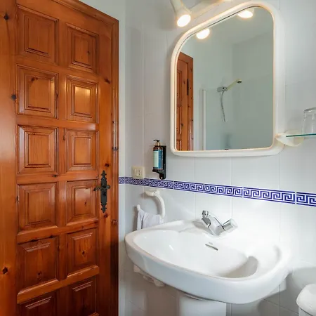 Casa Rectoral Entera トゥイ